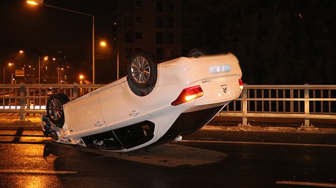 İzmir de feci kaza... Arabayı bırakıp kaçtı