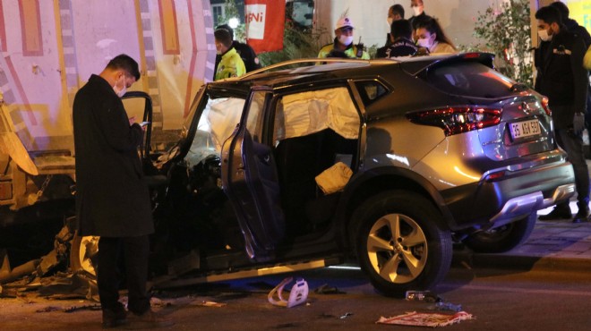 İzmir de feci kaza: Polis memuru hayatını kaybetti