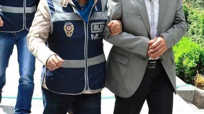 İzmir de FETÖ den 42 kişiye tutuklama!