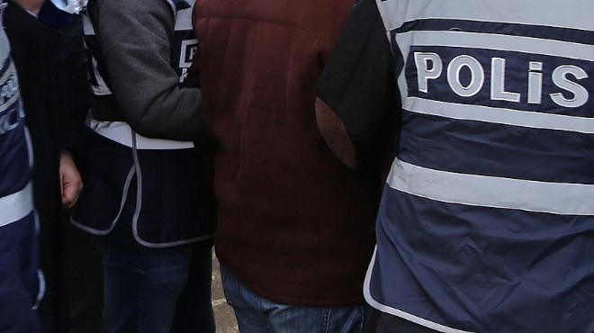 İzmir de FETÖ nün  sağlık yapısı na operasyon: 20 gözaltı