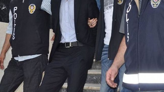 İzmir de FETÖ operasyonu: 11 tutuklama!