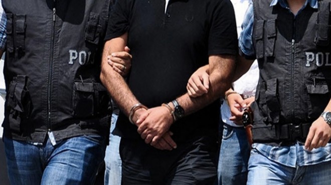 İzmir de FETÖ operasyonu: 5 i avukat 6 tutuklama!