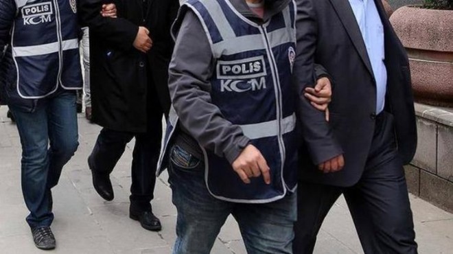 İzmir de FETÖ operasyonu: 5 tutuklama!