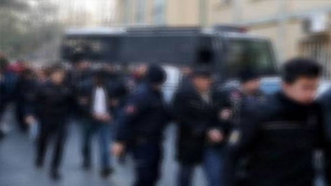 İzmir de FETÖ operasyonu: Gözaltılar var!