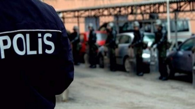 İzmir de FETÖ operasyonu: Gözaltılar var!