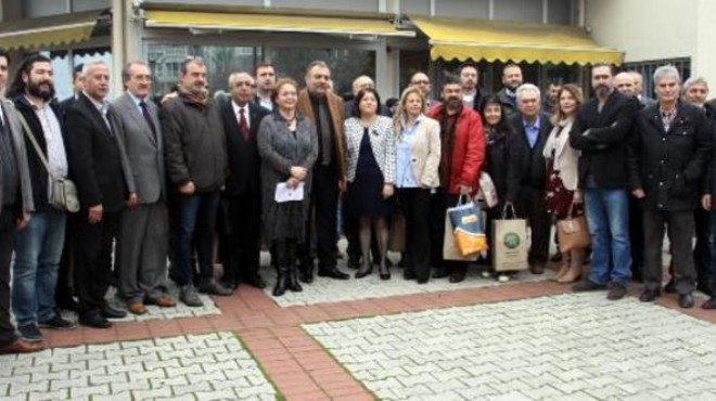 İzmir de gazeteciler ve üreticilerden işbirliği