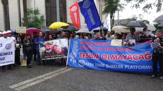 İzmir de Gülmen ve Özakça için yağmur altında eylem