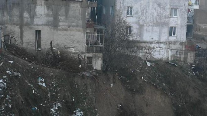 İzmir de heyelan paniği: Ev tahliye edildi