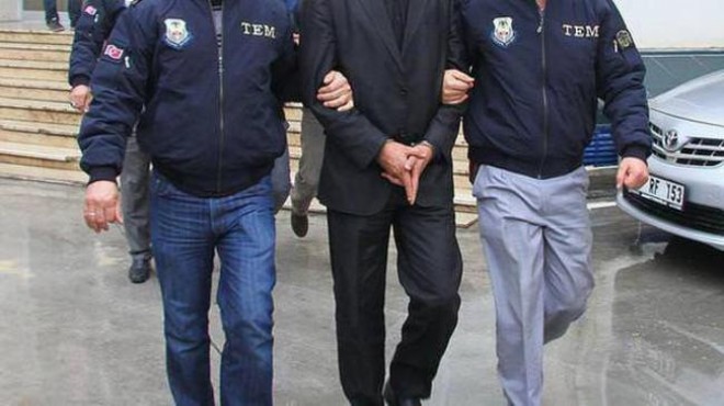 İzmir de ihraç edilen öğretmen FETÖ den tutuklandı