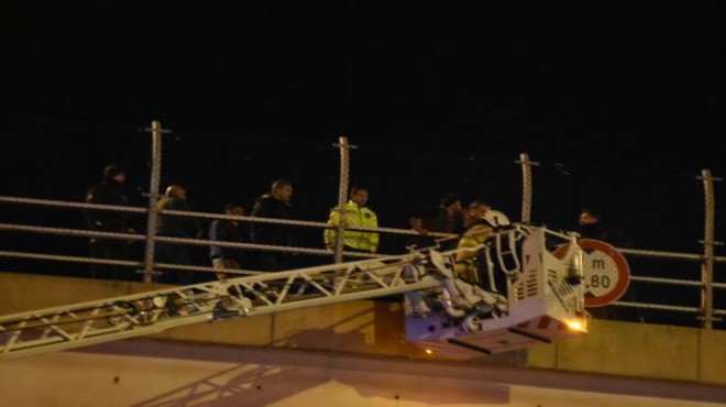 İzmir de intihar girişimi: 1 saatte ikna edildi