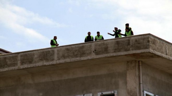 İzmir de işçilerden toplu intihar girişimi