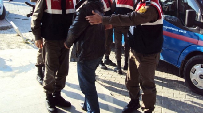 İzmir de kaçak göçmen operasyonu: 32 gözaltı