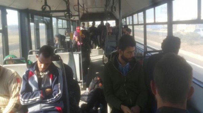 İzmir de kaçak göçmen operasyonu: 36 gözaltı!