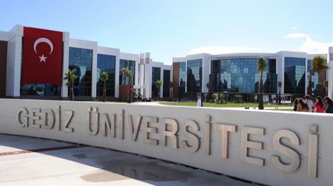 İzmir de kapatılan üniversiteye FETÖ operasyonu: 14 gözaltı