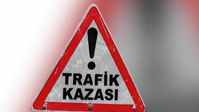 İzmir de kaza: Minibüse arkadan çarptı!