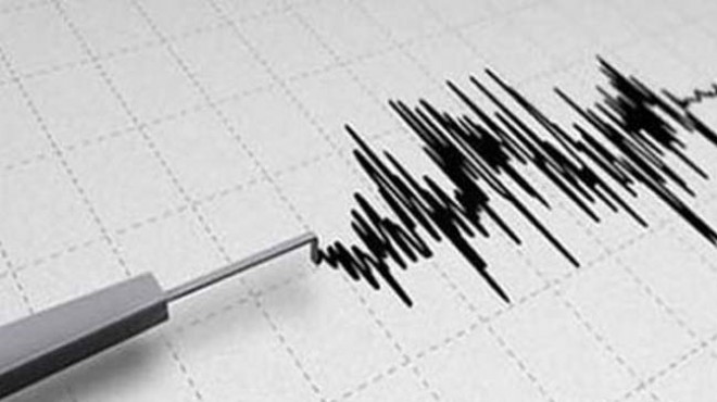İzmir de korkutan deprem: Şiddeti...