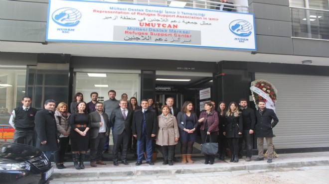 İzmir de mülteci eğitim destek merkezi açıldı