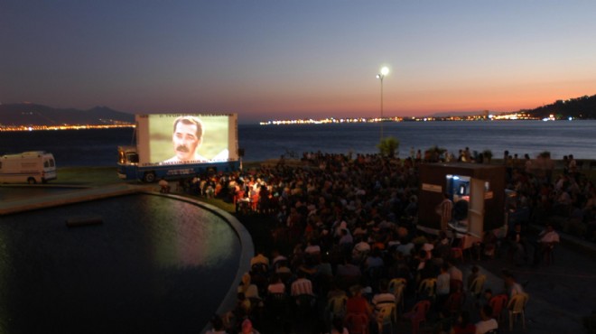 İzmir de nostalji zamanı: 25 ilçe yaz sineması