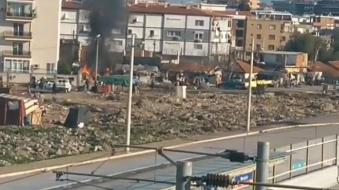 İzmir’de o mahalle karıştı! Ateş açıldı, ev yakıldı