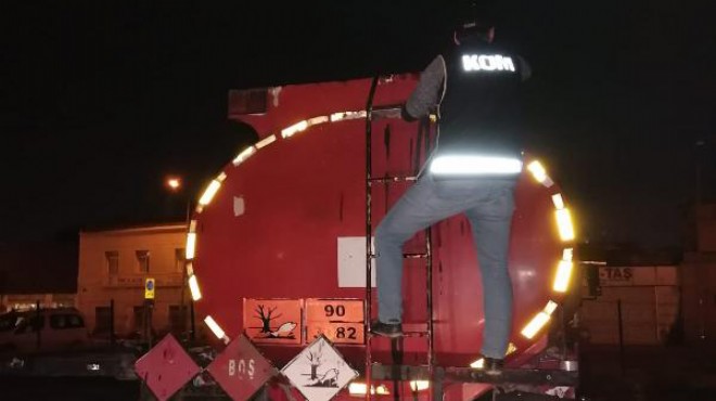 İzmir de operasyon: Kaçak akaryakıt tankeri kaçamadı!