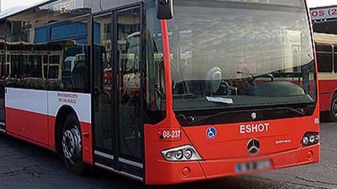 İzmir’de otobüste hırsızlığın cezasını yolcular kesti!