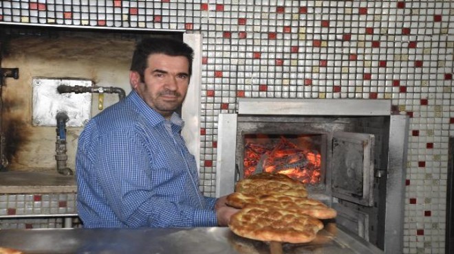 İzmir de Ramazan a özel dolmalık ekmek!