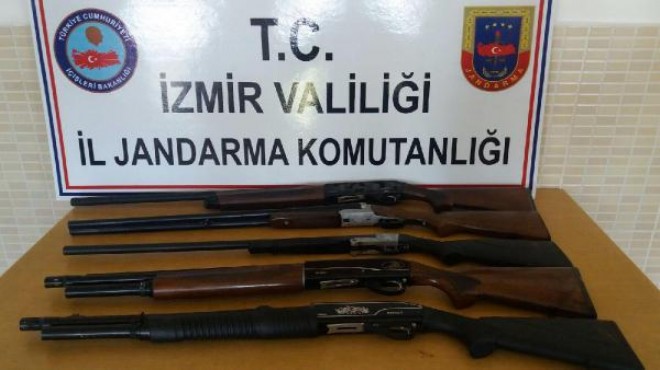 İzmir de ruhsatsız silah operasyonu!