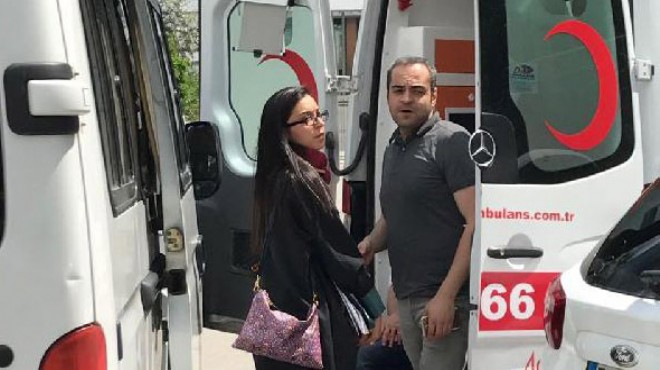 İzmir de şaşkınlık veren olay: Ambulansta boşandılar!