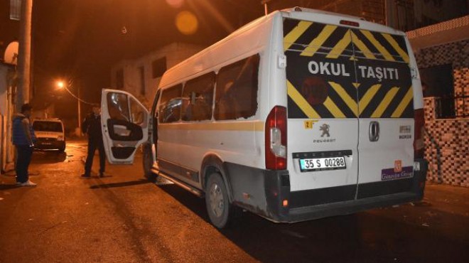 İzmir de servis minibüsüne silahlı saldırı: 16 yaşında katil oldu!