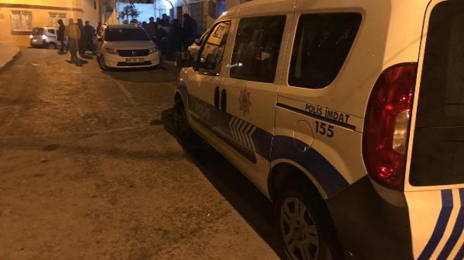 İzmir de sır ölüm: Polis kapıyı açınca...