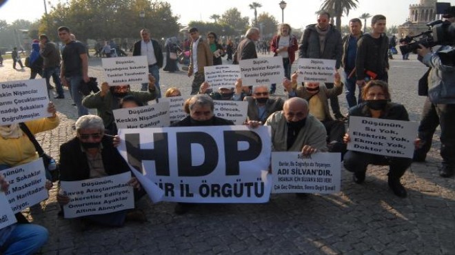 İzmir’de siyah bantlı eyleme ilk duruşmada beraat