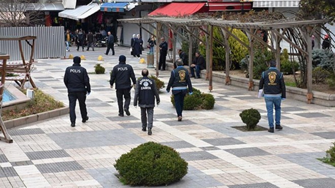 İzmir de sokağa çıkma kısıtlamasına uymayan 503 kişiye ceza