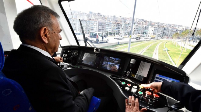 İzmir de tarihi gün: Konak Tramvayı yola çıktı!