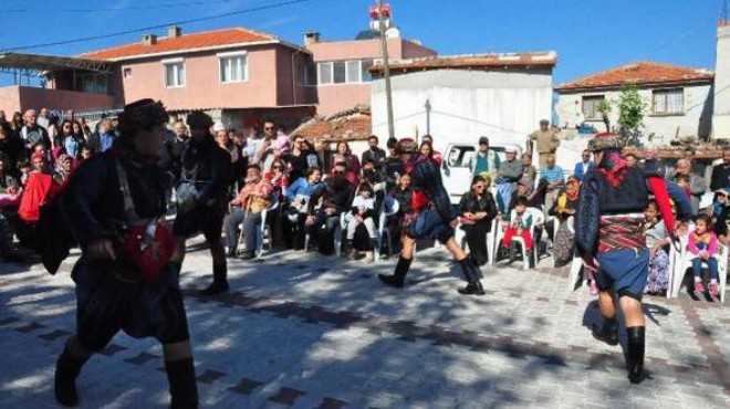 İzmir de taş ocağı zaferine zeybekli kutlama