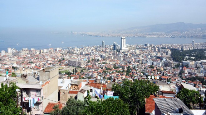 İzmir de tüm yapı izinlerine standart getirildi