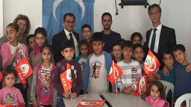 İzmir de Türkmen çocuklara yardım