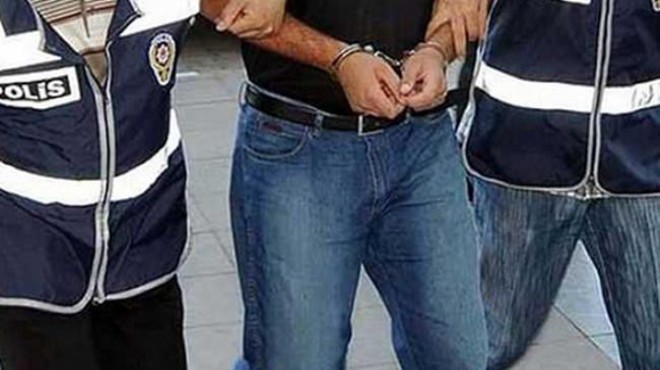 İzmir de uyuşturucu operasyonu: 2 gözaltı