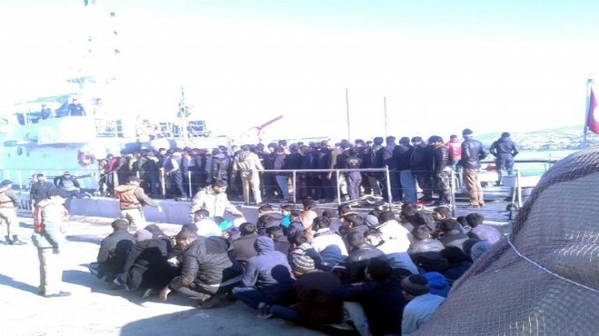 İzmir’de yasa dışı geçiş operasyonu: Bir yatta 115 kişi!