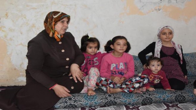 İzmir de yaşayan Suriyelilerden  Barış Pınarı na destek