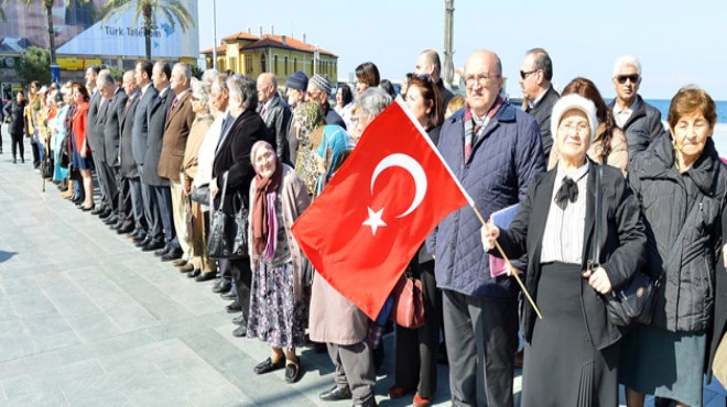 İzmir’de yaşlılara saygı zamanı!