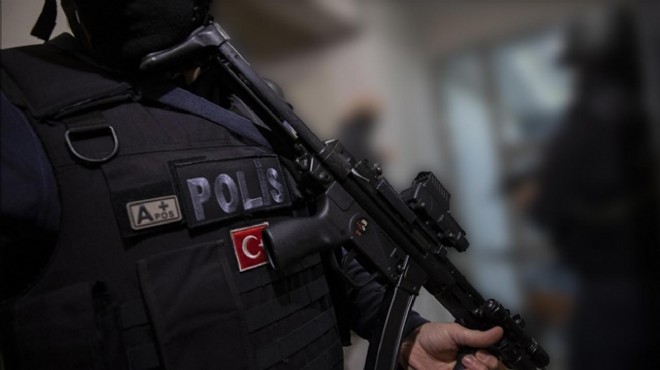 İzmir de zehir operasyonuna 2 tutuklama!