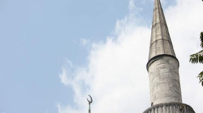 İzmir’deki cami 16 aydır Kars’tan imam bekliyor!