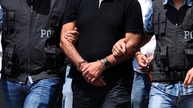 İzmir deki FETÖ operasyonunda 10 tutuklama