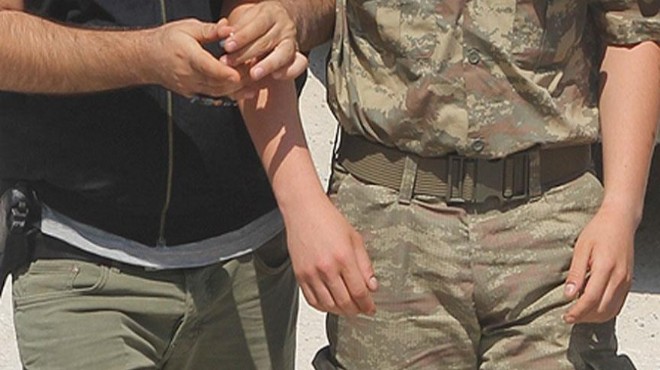 İzmir deki 6 askere FETÖ den tutuklama
