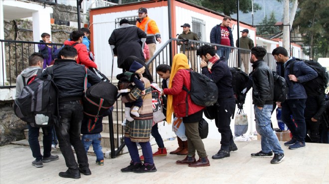İzmir de sığınmacı operasyonu: 160 gözaltı!