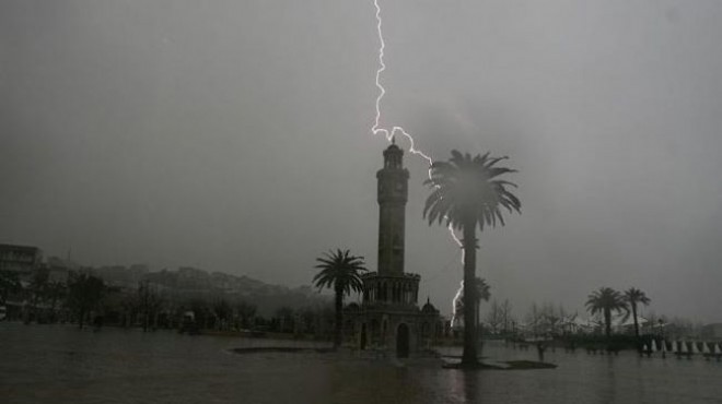 İzmir’e şiddetli fırtına ve yağış uyarısı! (Saat verildi)