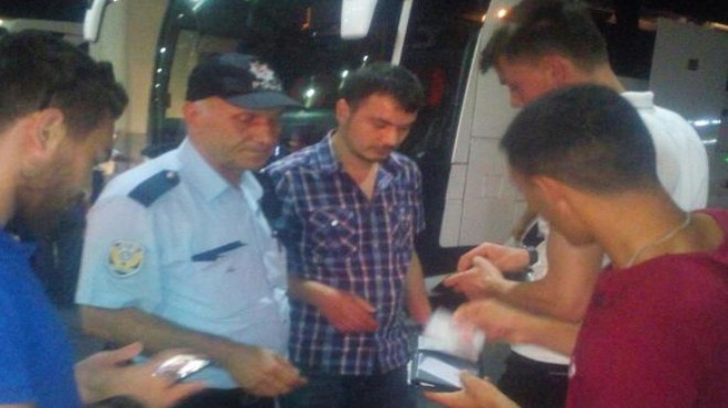 İzmir Emniyeti nden yabancı uyruklulara sıkı takip: Gözaltılar var!