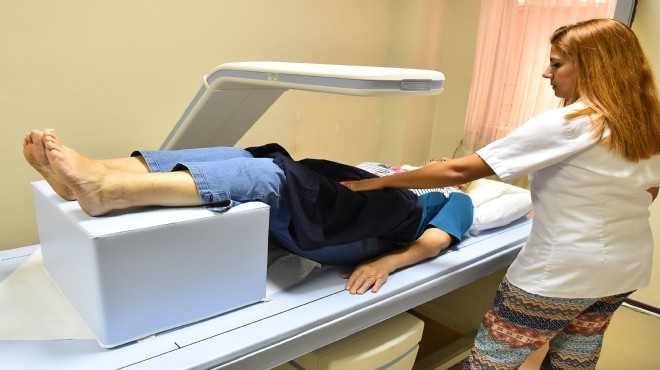 İzmir in asırlık hastanesi uyardı: Kemik erimesine dikkat!
