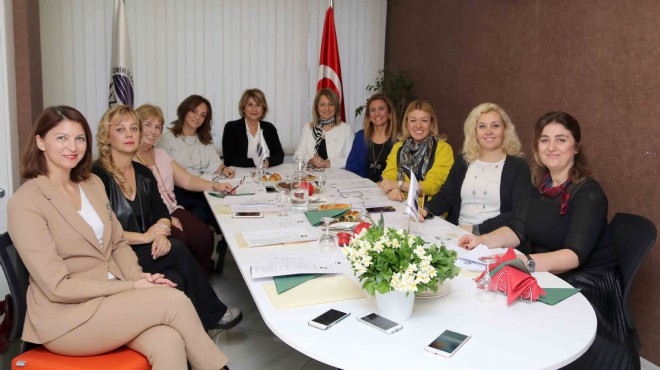 İzmir in iş kadınları girişimcilik ödülleri dağıtacak
