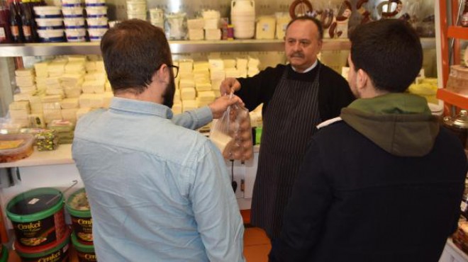 İzmir in  iyilik  dükkanı: Öğrenci kartını göster, peyniri al!